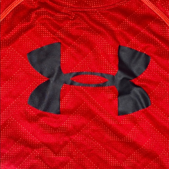 YMD Under Armour Red Heatgear Tee - Picture 2 of 3
